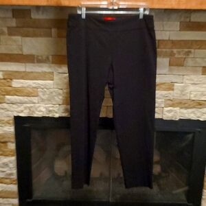 NWOT  CRAZY LARRY STRETCH CAPRI PANTS SIZE 14
